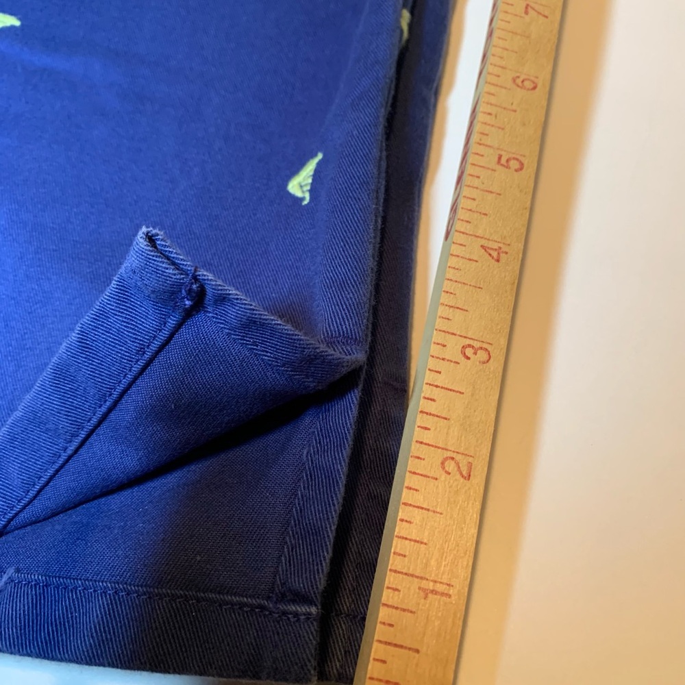L.L.Bean Women's Blue Cotton Pants with tiny green sailboats. Size 6 petite - Picture 5 of 8